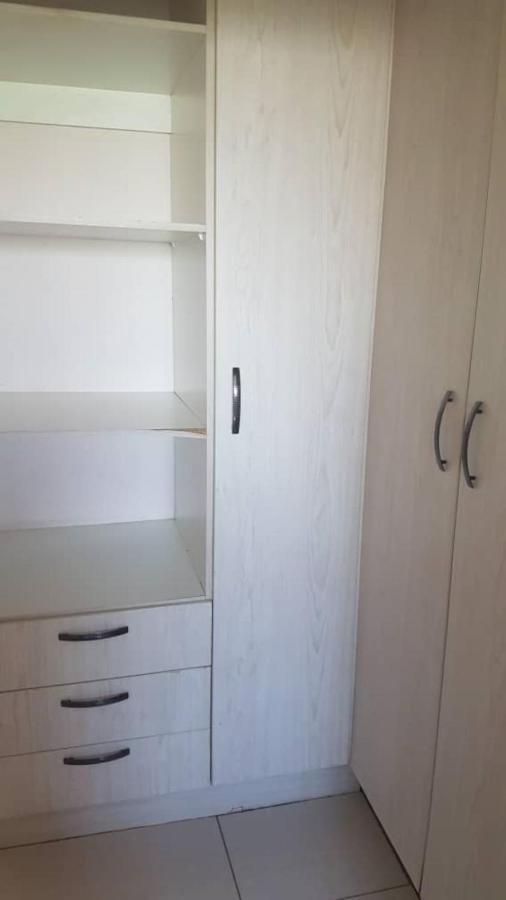 Carlcyn Homestay Gaborone Buitenkant foto