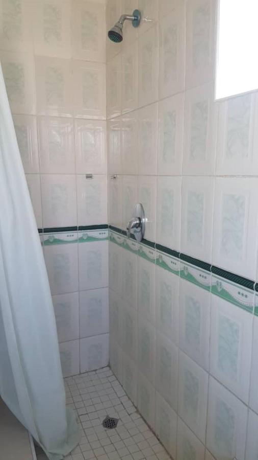 Carlcyn Homestay Gaborone Buitenkant foto
