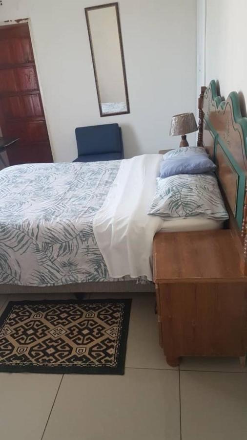 Carlcyn Homestay Gaborone Buitenkant foto