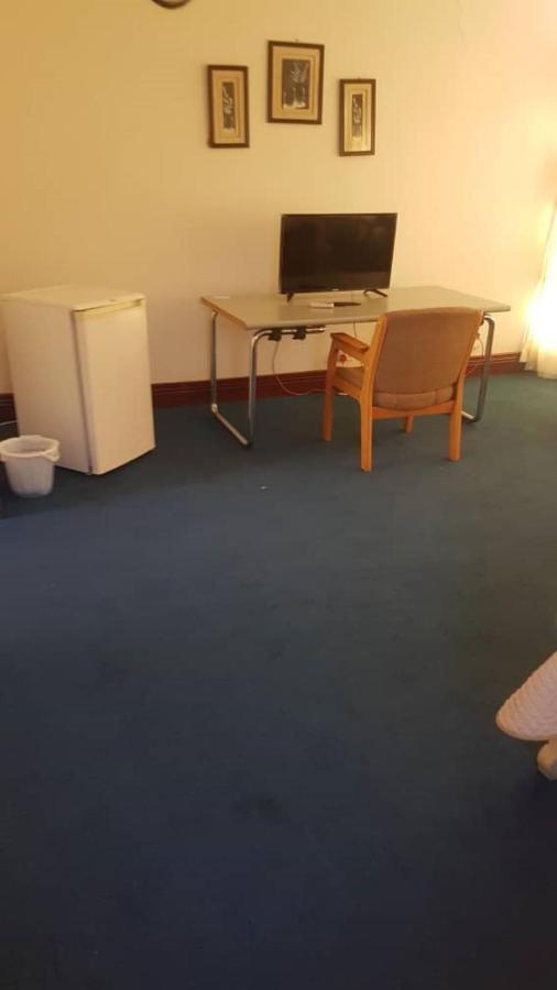 Carlcyn Homestay Gaborone Buitenkant foto